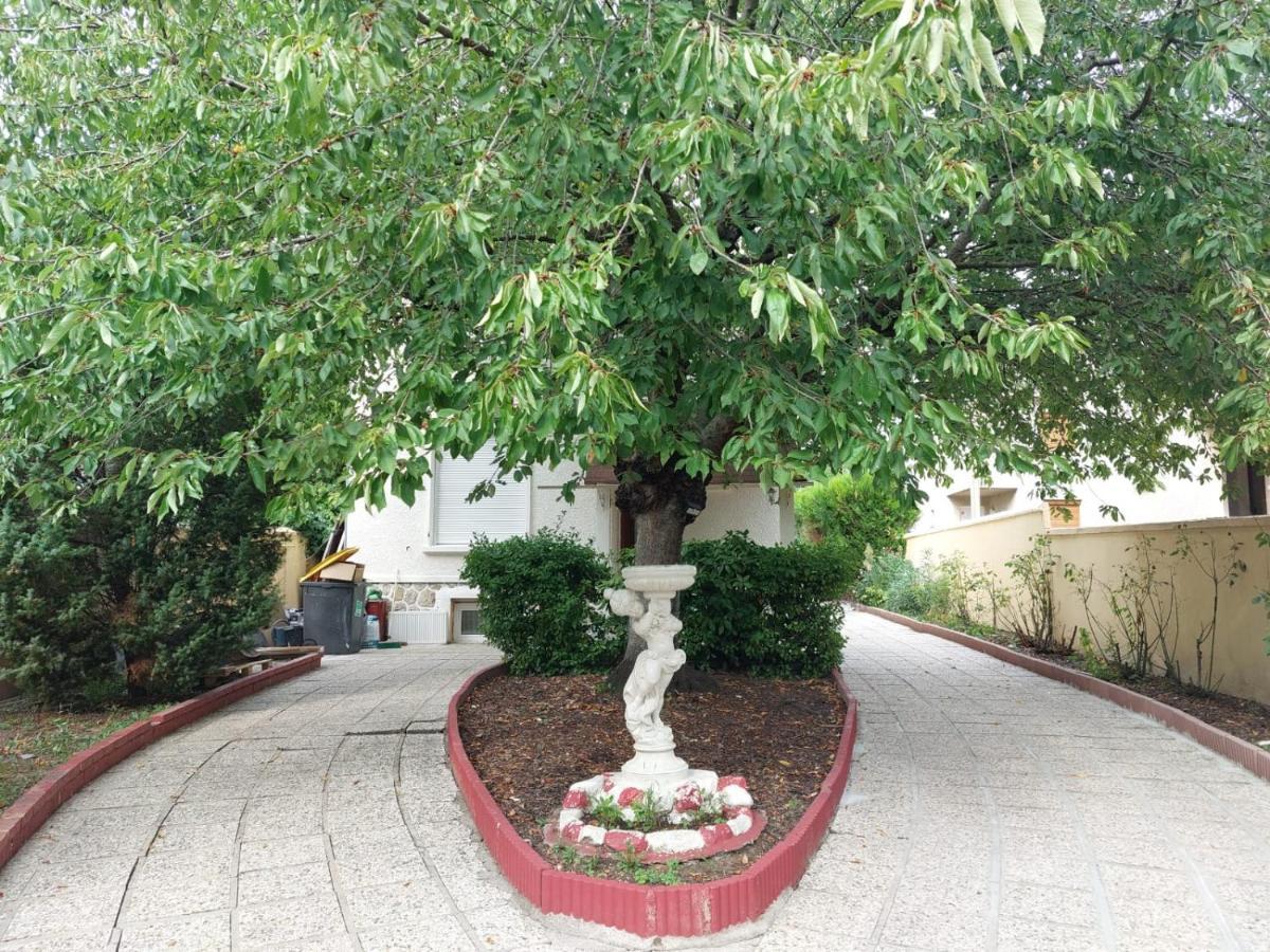 Happy Land Holliday Residential Hotel Epinay-sur-Seine Luaran gambar